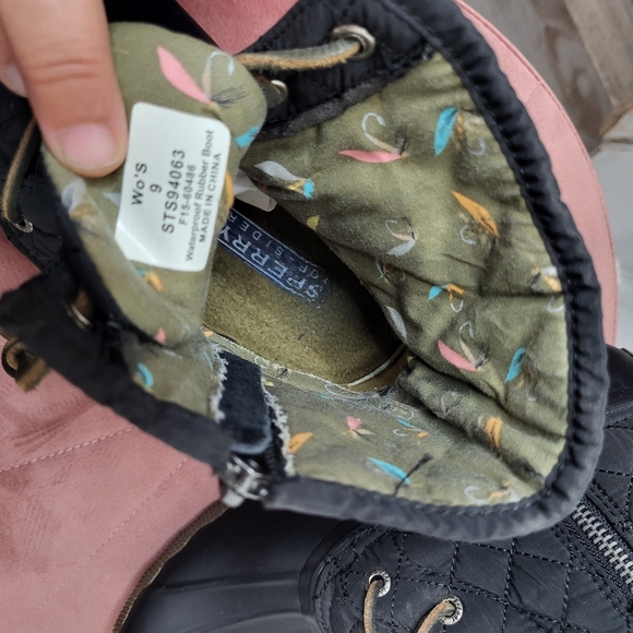 Sperry Saltwater Quilted Duck Rain Boots - Picture 7 of 9